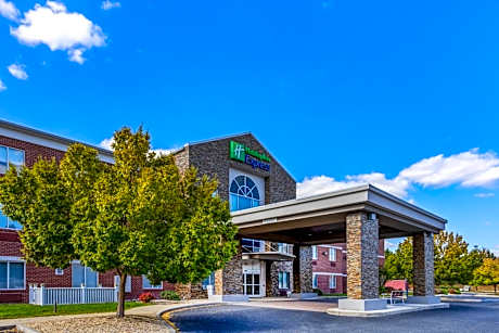 Holiday Inn Express Hotel & Suites Salisbury - Delmar By IHG
