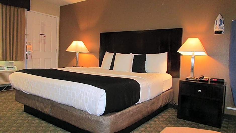 Fairbridge Inn & Suites