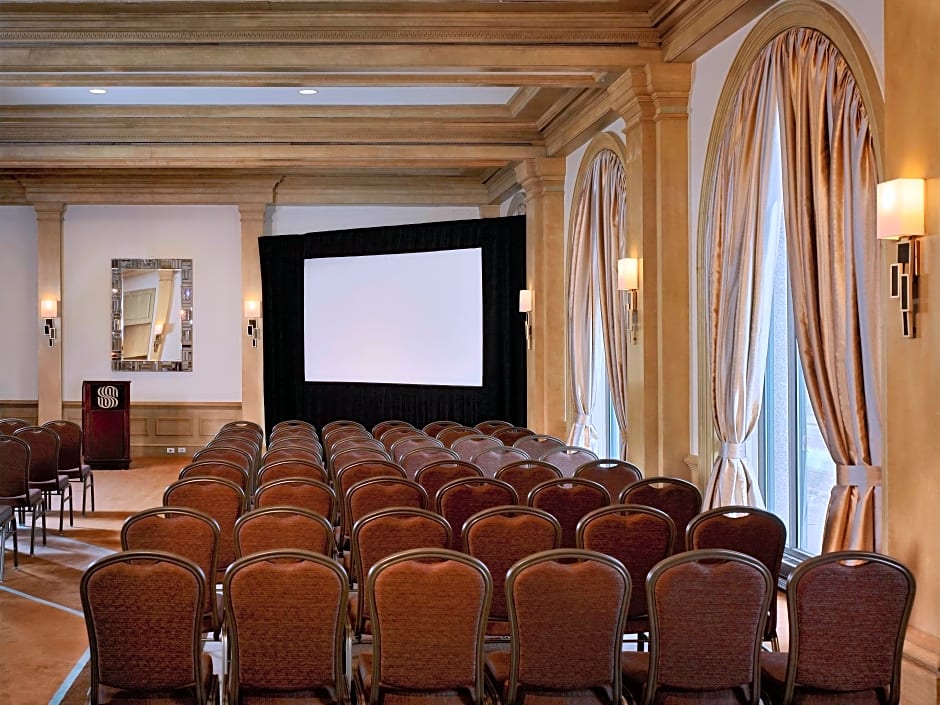 Royal Sonesta Harbor Court Baltimore