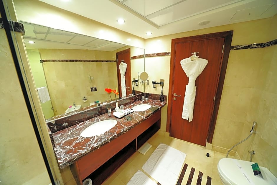Monaco Hotel – Dubai, PA