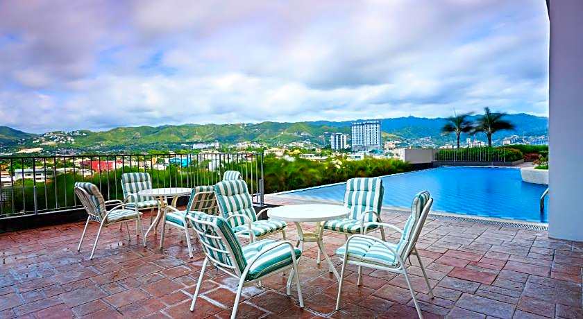 Eon Centennial Soho Hotel