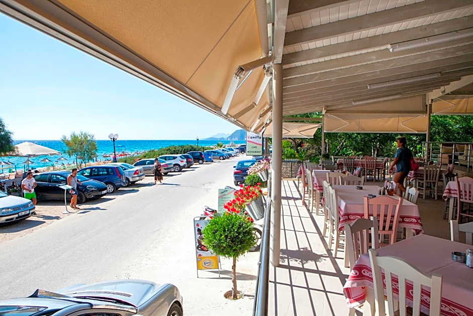 Hotel Loukas Vrachos