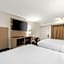 Clarion Pointe Kennesaw Town Center