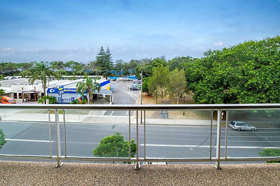 Tradewinds Apartments