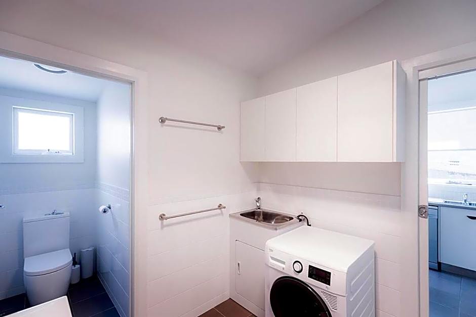 Central home in trendy South Hobart