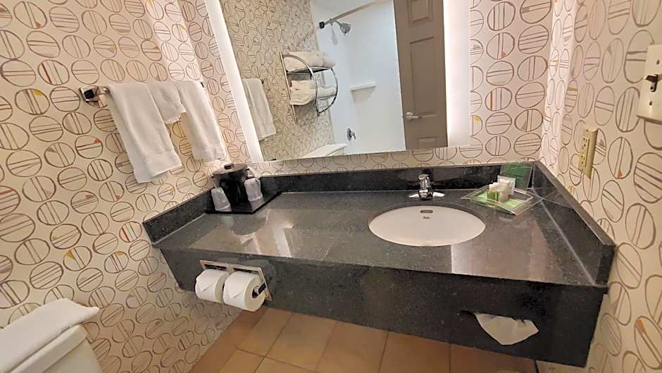 Holiday Inn Martinsburg By IHG