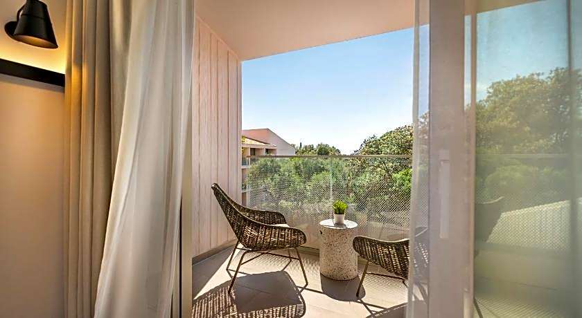 Valamar Tirena Hotel