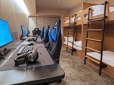 Quintet Esports Room For 5