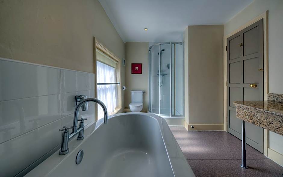 Dog & Partridge by Chef & Brewer Collection