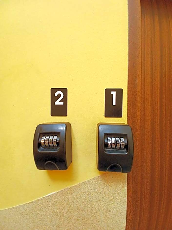 Gold room