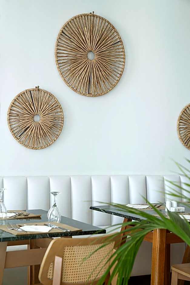 Maritimo Beach Hotel