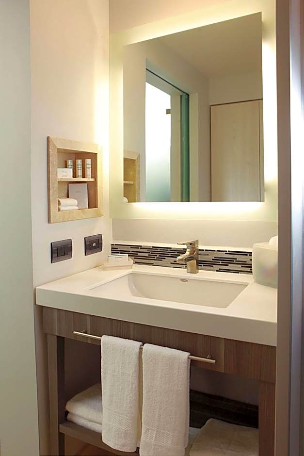 Hampton Inn & Suites by Hilton Aguascalientes