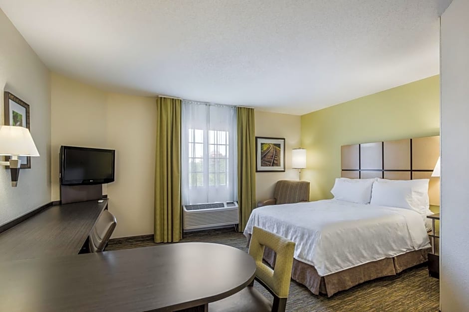 Candlewood Suites Virginia Beach-Norfolk