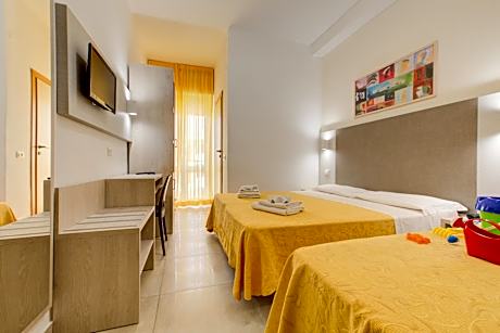Comfort Triple Room