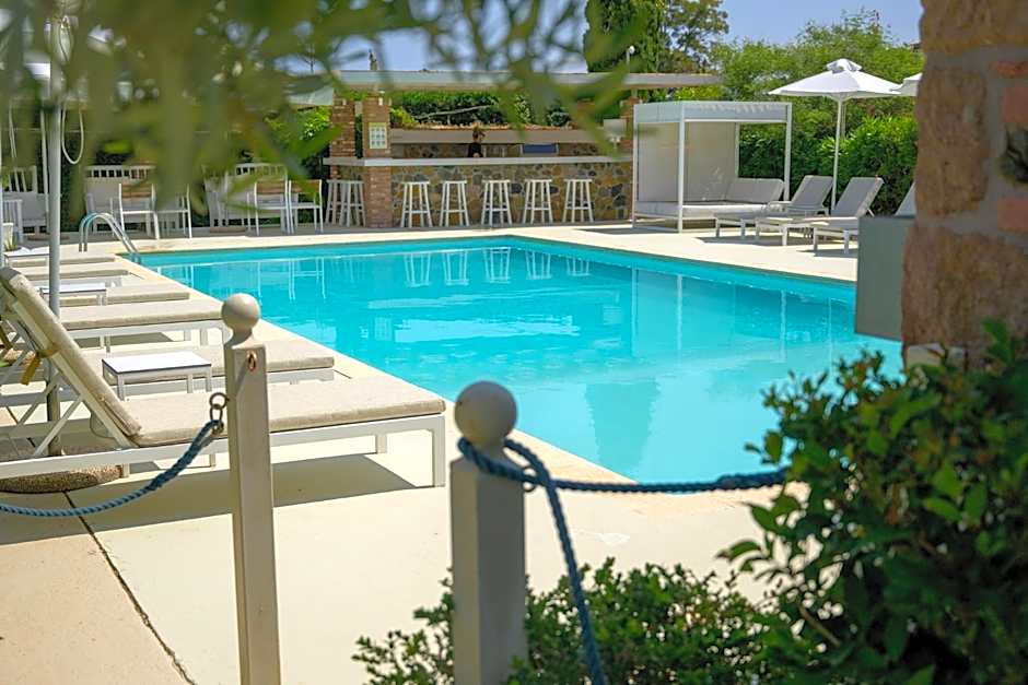 Oikies Small Elegant Houses