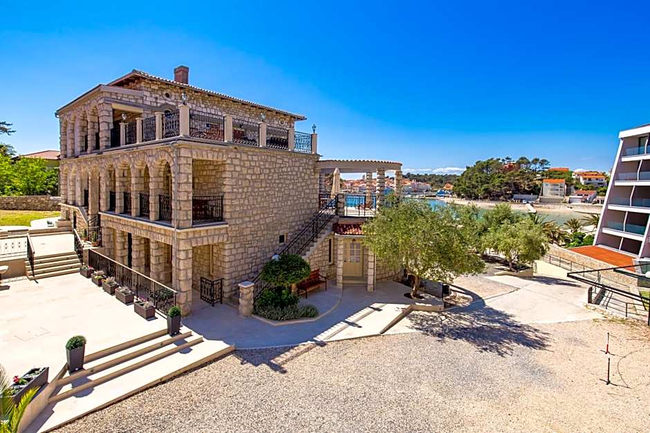 Villas Arbia - Margita Deluxe Beach Hotel