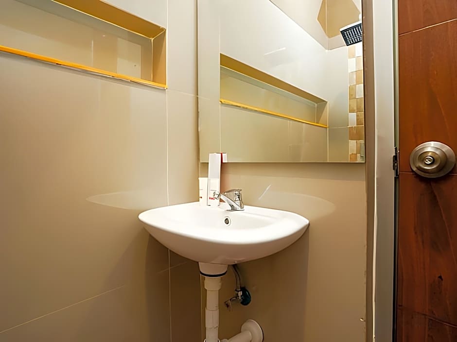 Hotel O Surabaya near Surabaya Town Square formerly Kupang Gunung Residence