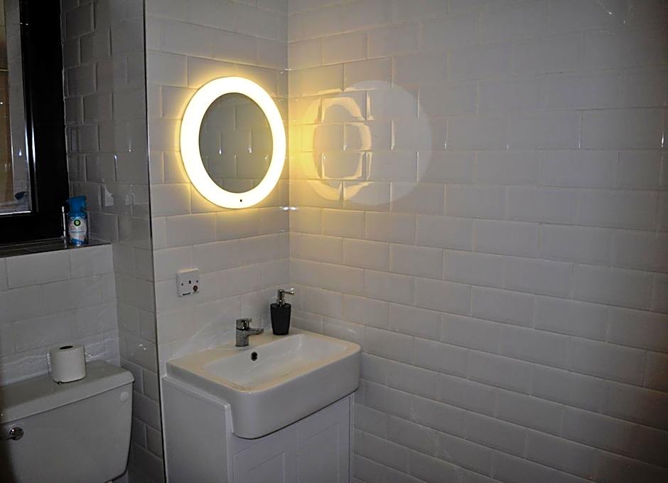 Cosmos Capsule Hub London