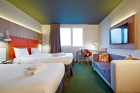 Triple Room (2 or 3 People)