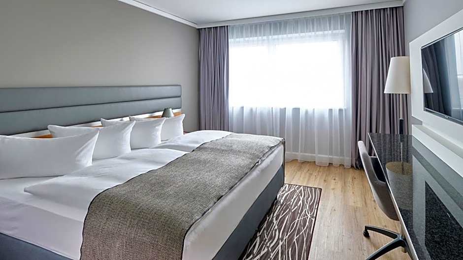 Holiday Inn Berlin Airport - Conference Centre By IHG