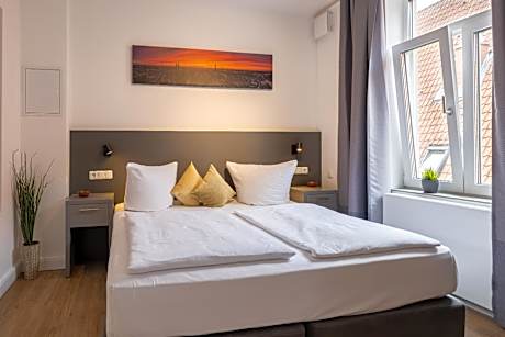 Standard Studio - Annex