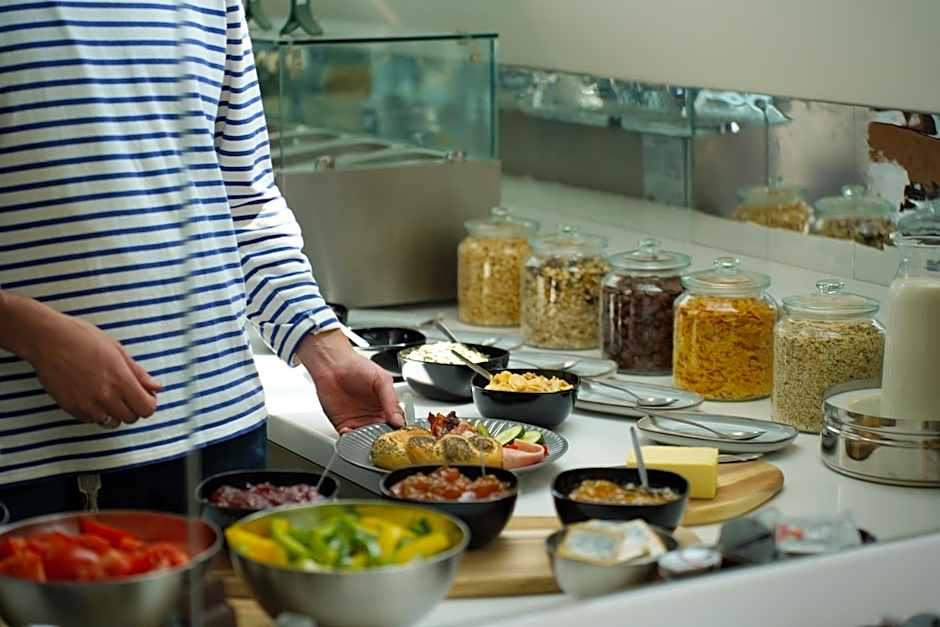 HB1 Schönbrunn Budget & Design