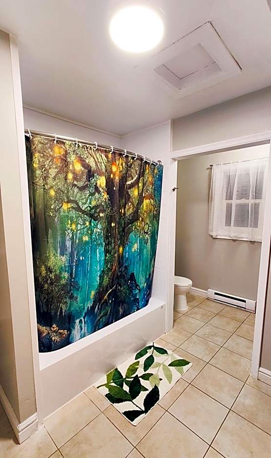 Fresh & Bright Private Suite