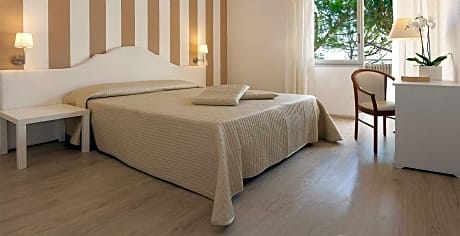 Standard Double or Twin Room with Balcony
