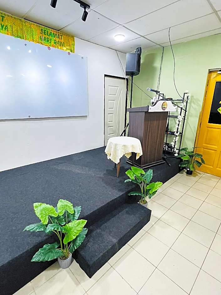 Salaam Suites Hotel
