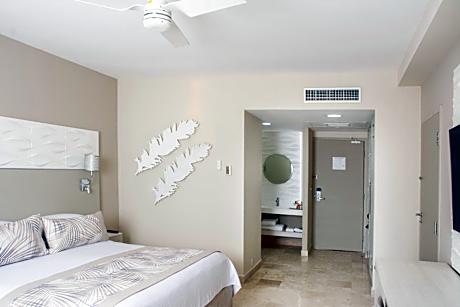 Deluxe Ocean View King