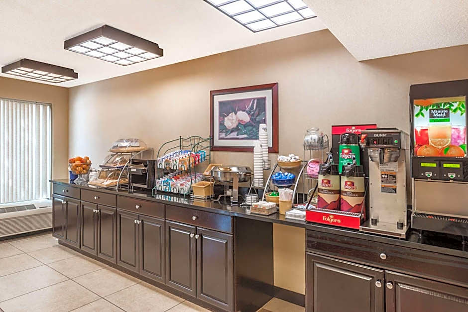 Days Inn by Wyndham Westminster