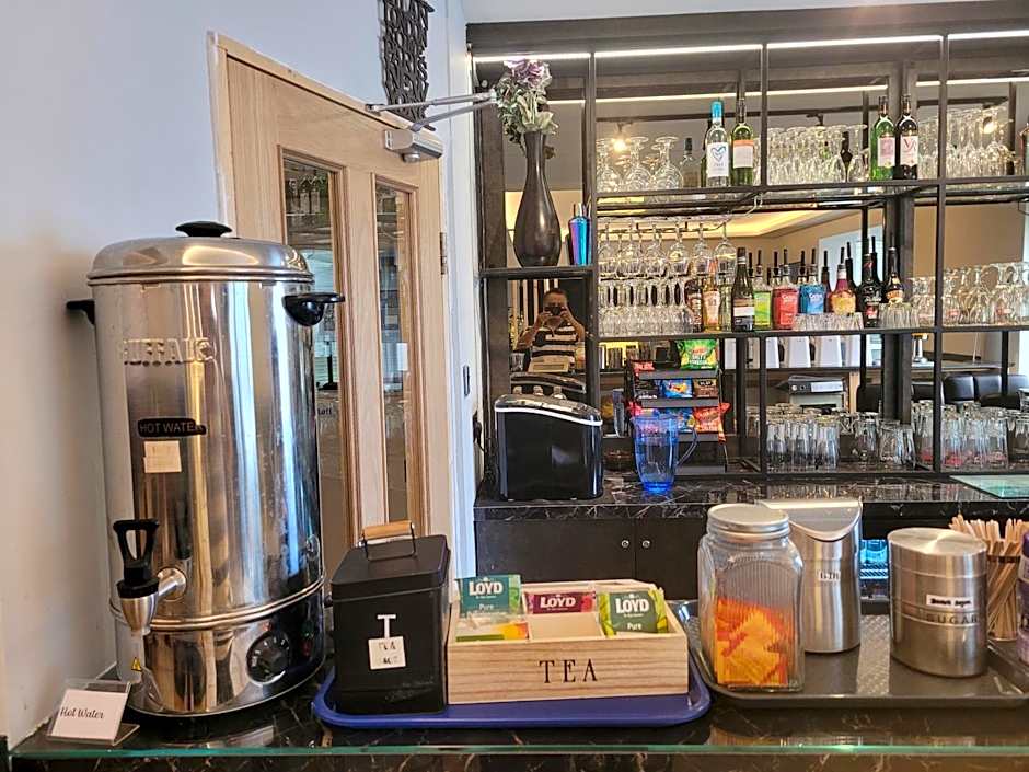 Gatwick White House Hotel