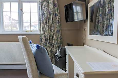 Twin Room with Shower