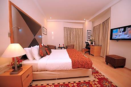1 King Bed, Non-Smoking, Deluxe Room