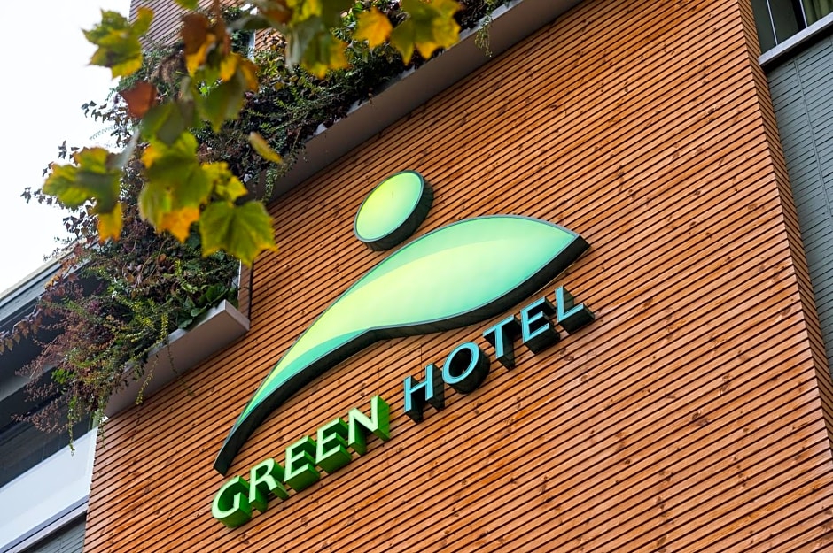 Green Hotel