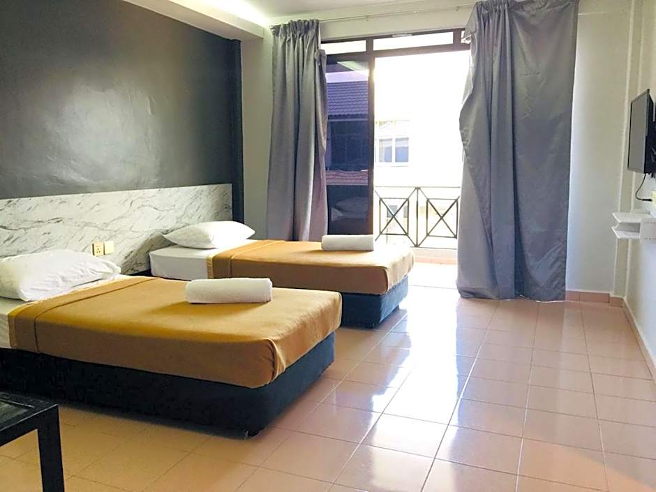 DLAYARAN HOTEL & CAFE