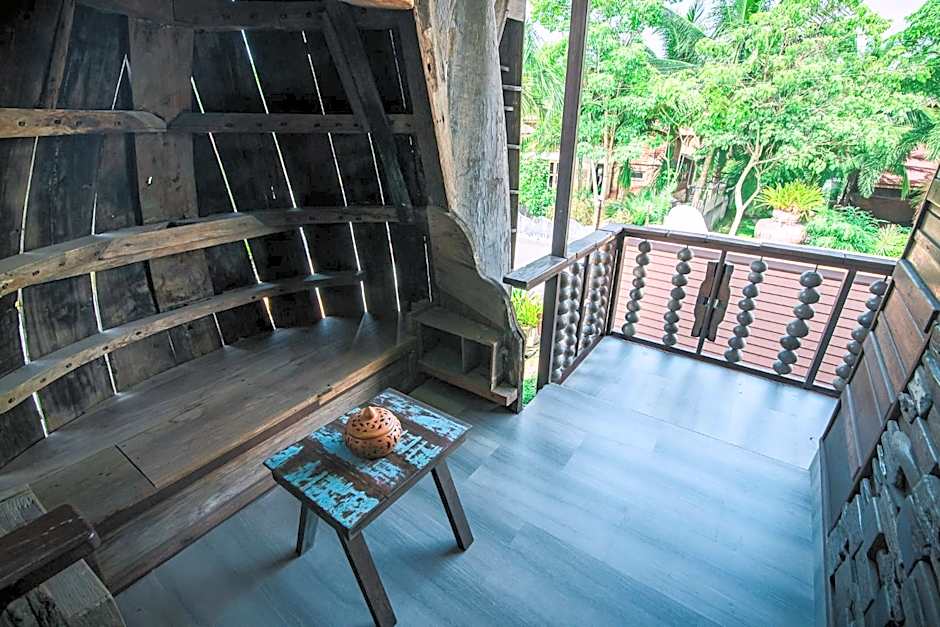 Suankaew​ art​ hostel​