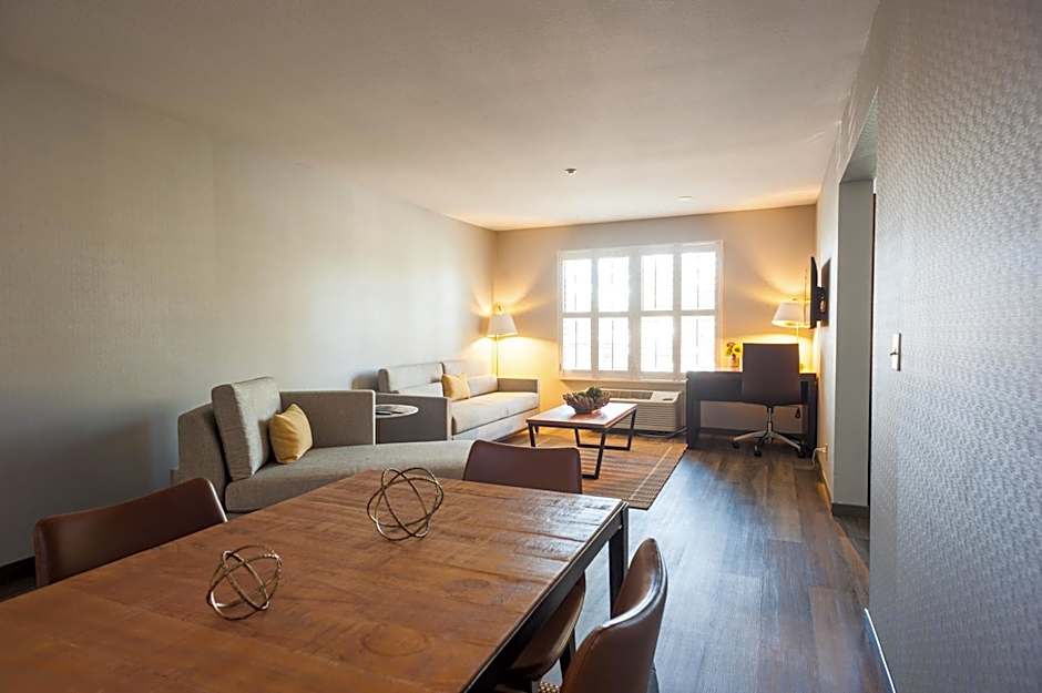 Hotel Indigo Napa Valley By IHG