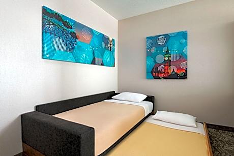 Studio, 2 Queen, Trundle Bed, Disney Fireworks View, High Floor