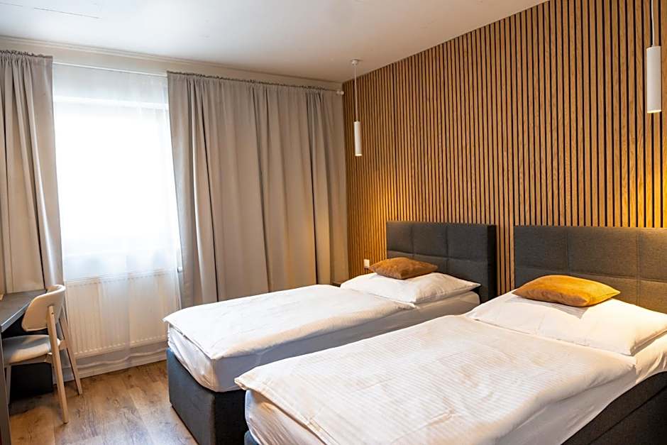 Photo 1 of 6 of Deluxe 2 Beds