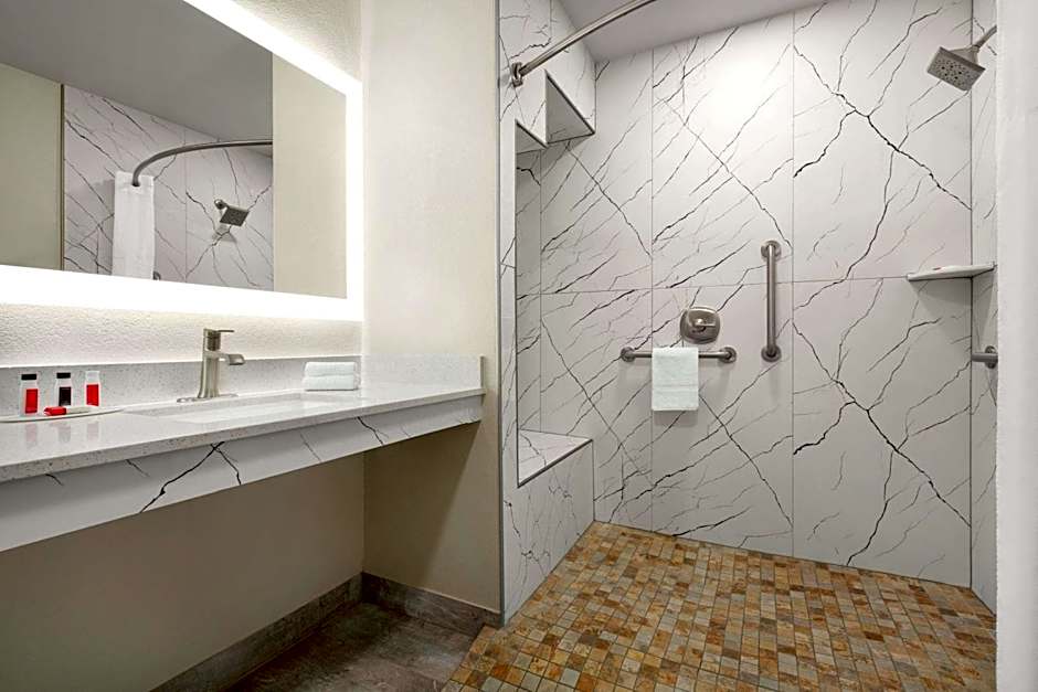 Days Inn by Wyndham Ruidoso Downs