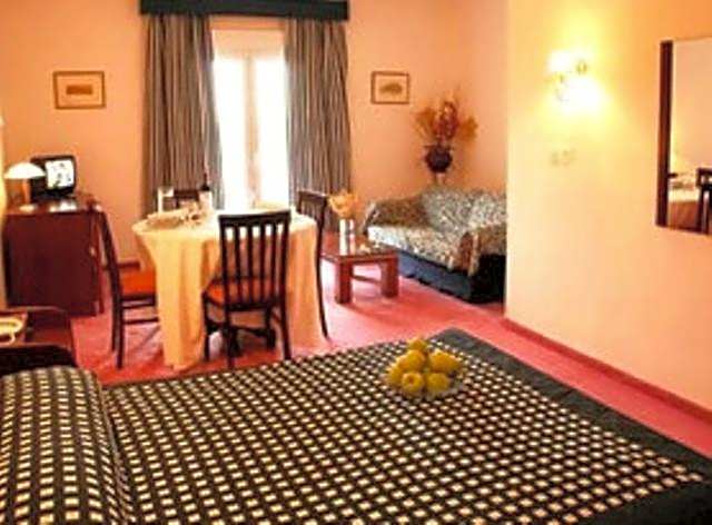 Kornilios Istron Hotel