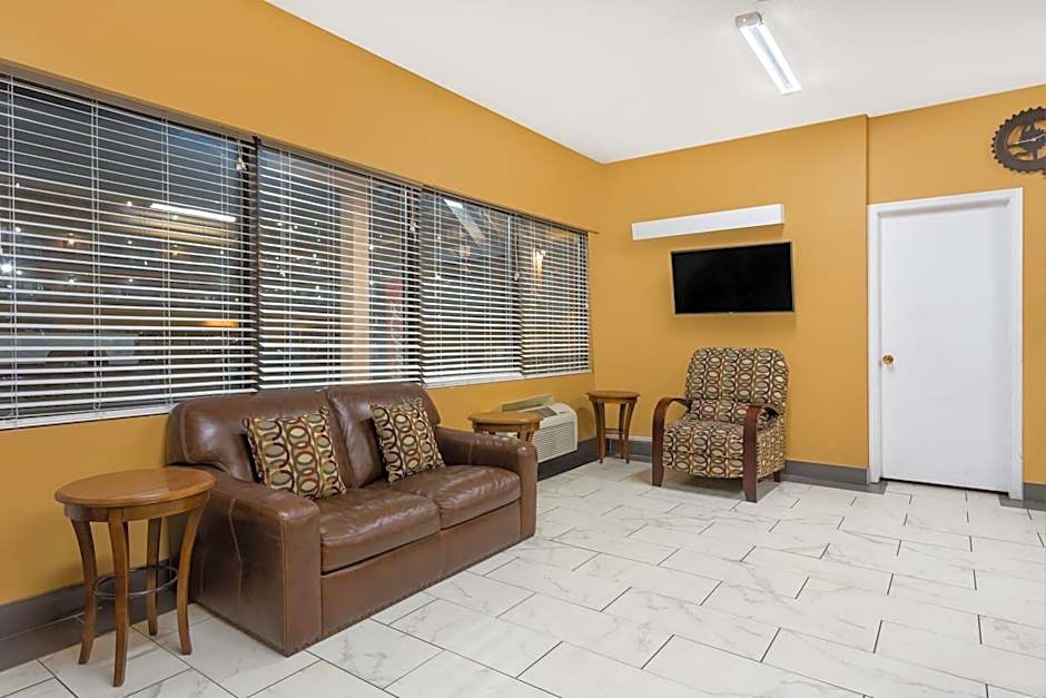 Travelodge by Wyndham Reno