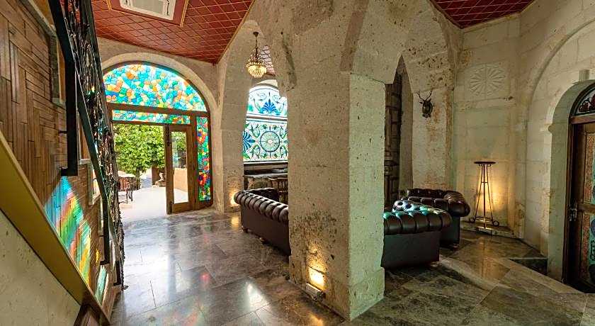 Foremanson Cave Hotel