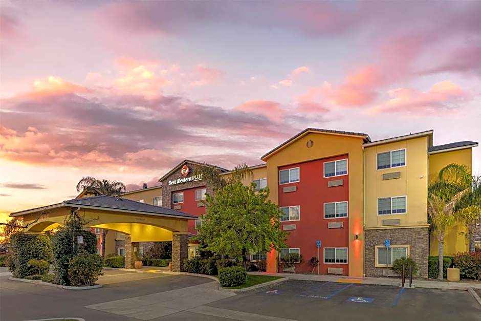 Best Western Plus Wasco Inn & Suites