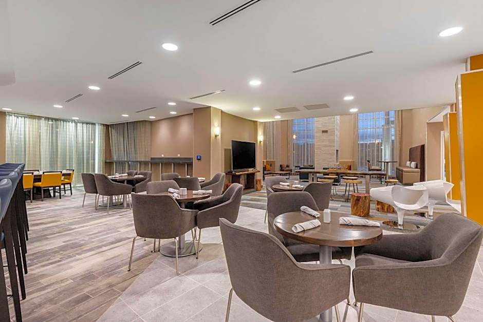 Cambria Hotel West Orange