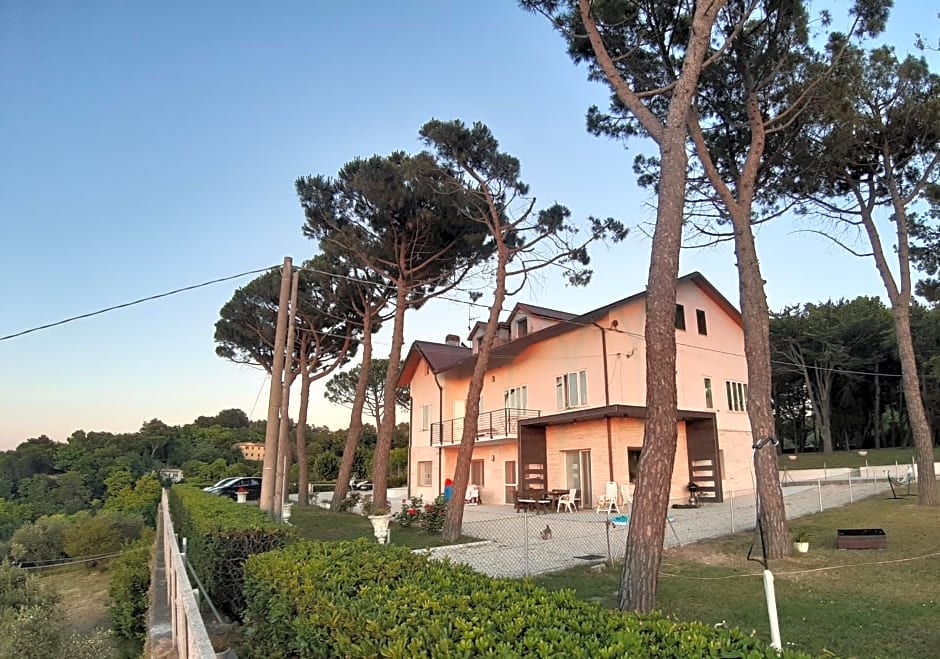 Villa De Ruschi – Montacuto, IL