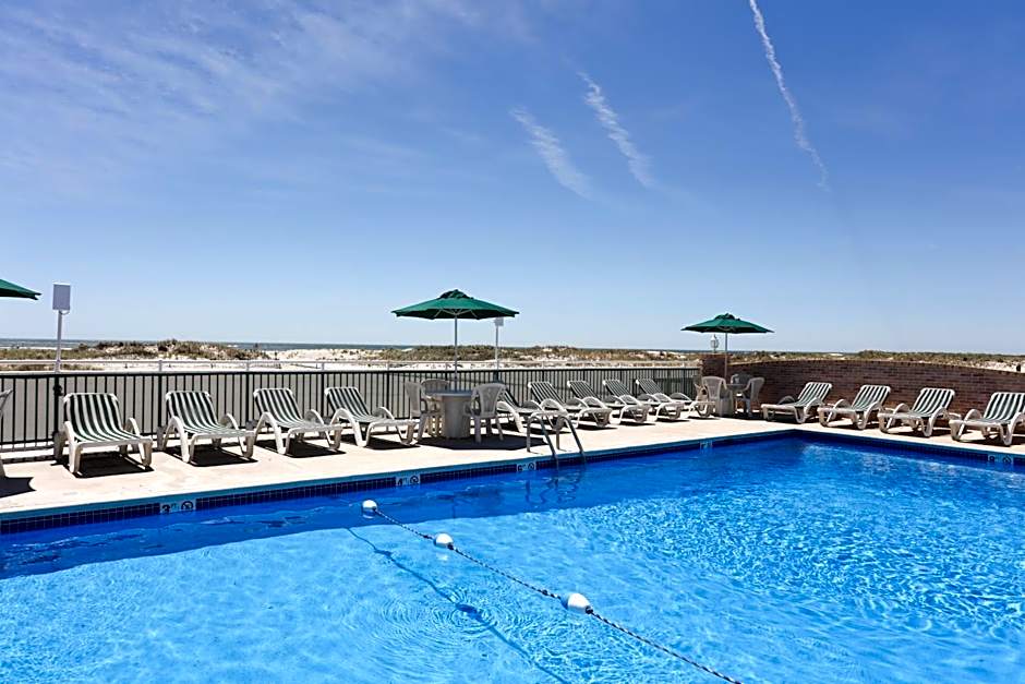 Commander by the Sea Motel