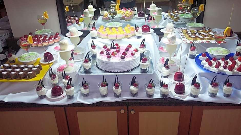 Side Palm D'or Hotel