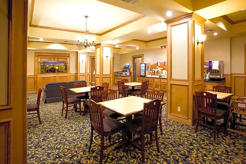 Holiday Inn Express Hotel & Suites Jourdanton Pleasanton